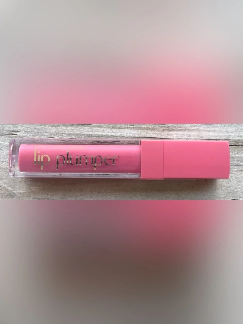 🌻 Bath & Body Works Lip Plumper color: Coral of the Story Full Size NEW